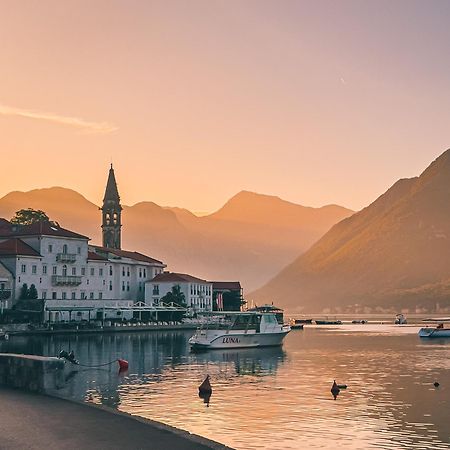 Apartments Visit Perast Exteriér fotografie